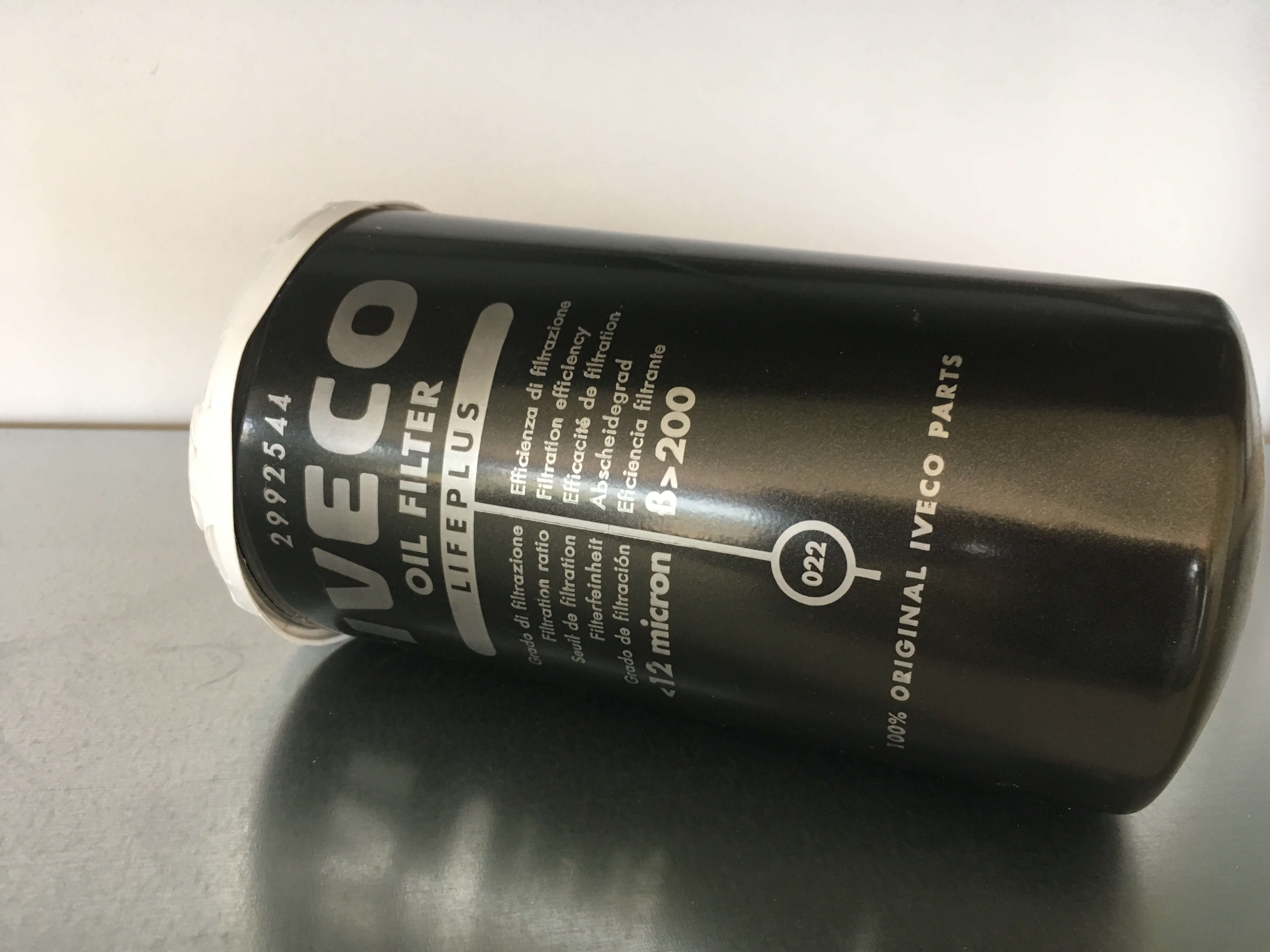 Фильтр масляный курсор 10. Фильтр масляный ивеко стралис курсор 10. Фильтр масляный iveco trakker. Фильтр масляный ивеко стралис. Iveco 5801592277 фильтр масляный.